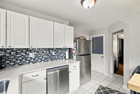 908 Baldwin Street Castle Shannon PA 15234