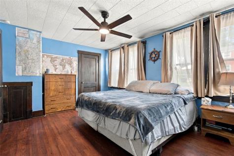 908 Baldwin Street Castle Shannon PA 15234