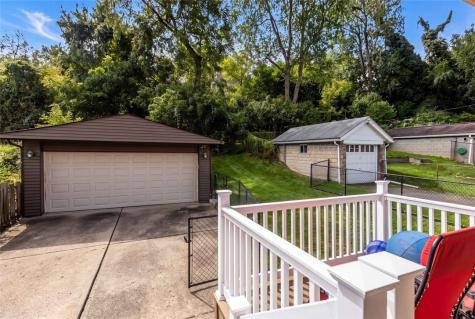 908 Baldwin Street Castle Shannon PA 15234