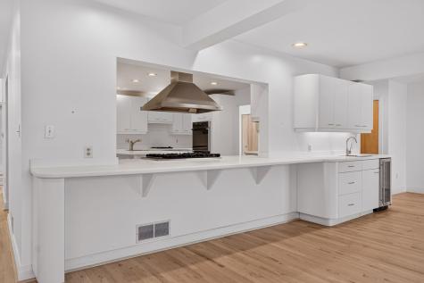 951 Academy Place Mt Lebanon PA 15243
