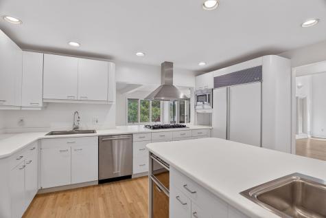 951 Academy Place Mt Lebanon PA 15243