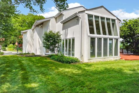 951 Academy Place Mt Lebanon PA 15243