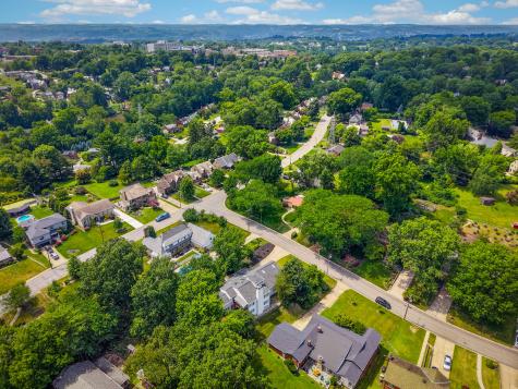 951 Academy Place Mt Lebanon PA 15243