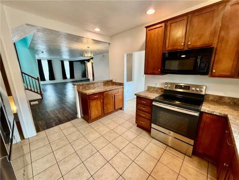 1352 Federal Central North Side PA 15212