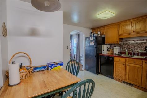 29 Crest Street Uniontown PA 15401
