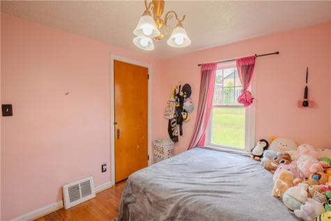 29 Crest Street Uniontown PA 15401