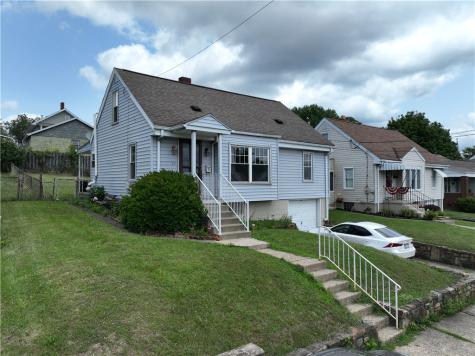 29 Crest Street Uniontown PA 15401