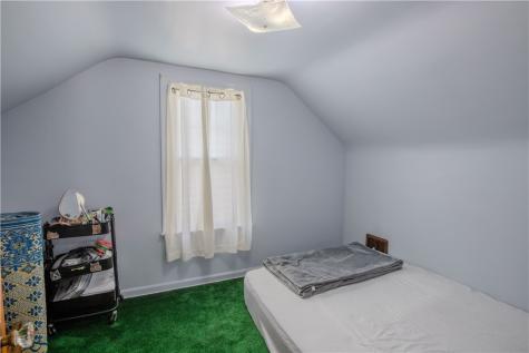 29 Crest Street Uniontown PA 15401