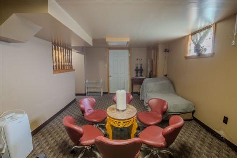 29 Crest Street Uniontown PA 15401
