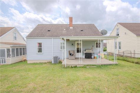 29 Crest Street Uniontown PA 15401