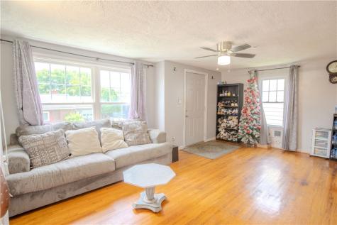 29 Crest Street Uniontown PA 15401