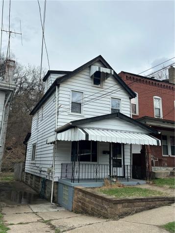 1005 Oak Avenue Turtle Creek PA 15145