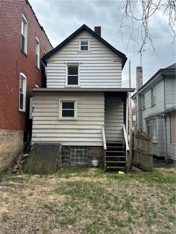 1005 Oak Avenue Turtle Creek PA 15145