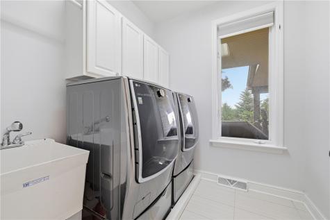 4200 Muirfield Circle Collier Township PA 15142