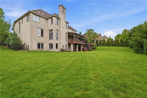 4200 Muirfield Circle Collier Township PA 15142