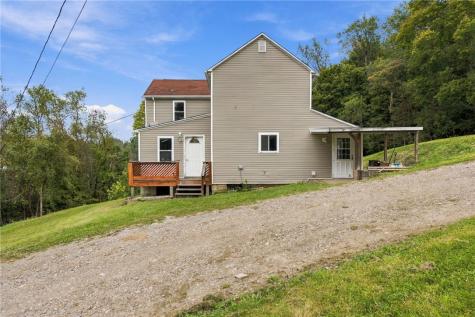 930 Duvall Road Fallowfield Township PA 15022