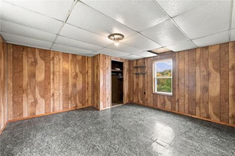 930 Duvall Road Fallowfield Township PA 15022
