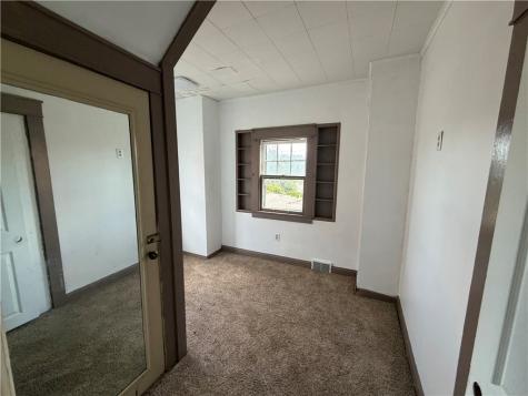 608 Crest Charleroi Boro PA 15022
