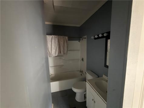 608 Crest Charleroi Boro PA 15022