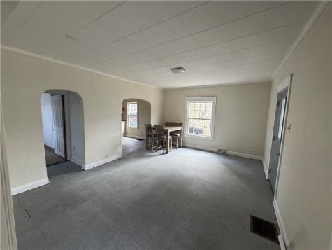 608 Crest Charleroi Boro PA 15022