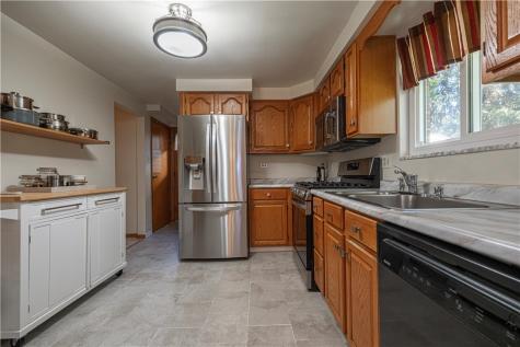 172 Chickasaw Avenue Mccandless PA 15237