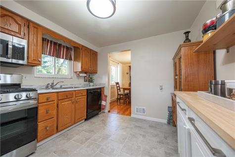 172 Chickasaw Avenue Mccandless PA 15237