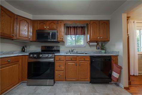172 Chickasaw Avenue Mccandless PA 15237