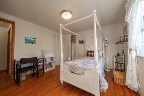 172 Chickasaw Avenue Mccandless PA 15237