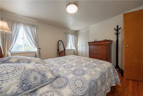 172 Chickasaw Avenue Mccandless PA 15237