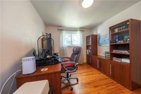 172 Chickasaw Avenue Mccandless PA 15237