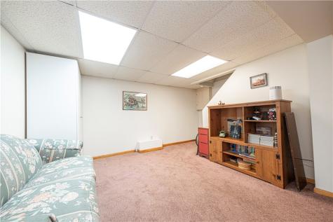 172 Chickasaw Avenue Mccandless PA 15237
