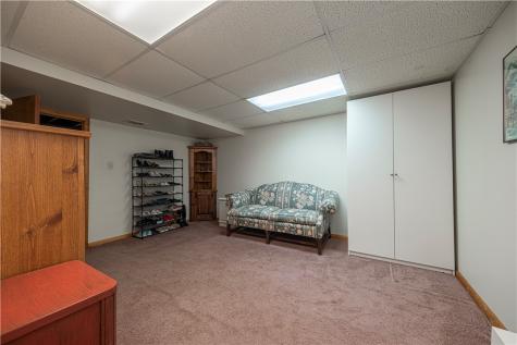 172 Chickasaw Avenue Mccandless PA 15237