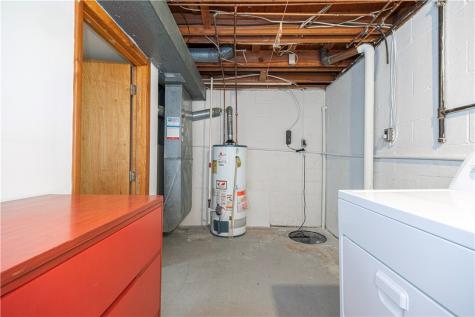 172 Chickasaw Avenue Mccandless PA 15237