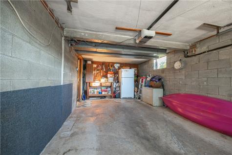 172 Chickasaw Avenue Mccandless PA 15237