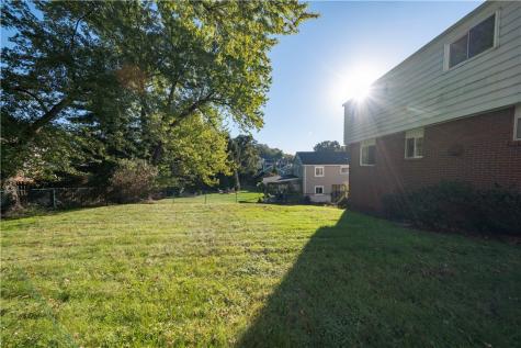 172 Chickasaw Avenue Mccandless PA 15237