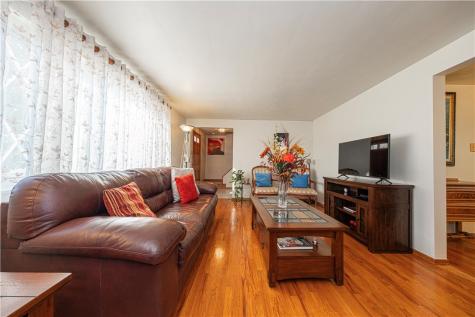 172 Chickasaw Avenue Mccandless PA 15237