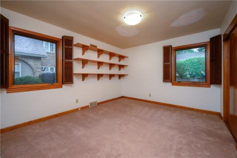 428 Bower Hill Road Mt Lebanon PA 15228