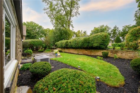 428 Bower Hill Road Mt Lebanon PA 15228