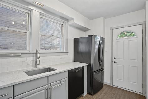 1823 Jancey Street Morningside PA 15206