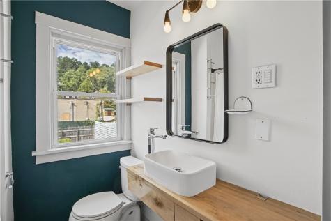 1823 Jancey Street Morningside PA 15206