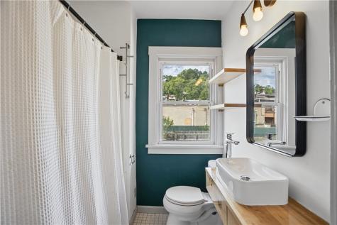 1823 Jancey Street Morningside PA 15206