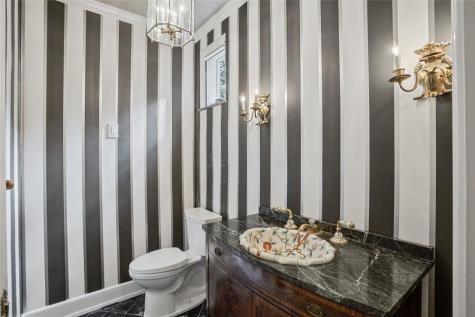 5914 Braeburn Place Squirrel Hill PA 15232