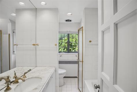 5914 Braeburn Place Squirrel Hill PA 15232