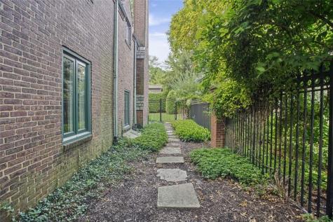5914 Braeburn Place Squirrel Hill PA 15232