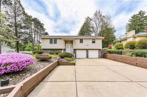 621 Sandy Hill Road Manor PA 15642