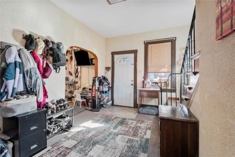 1909 Woodmont Avenue Arnold PA 15068