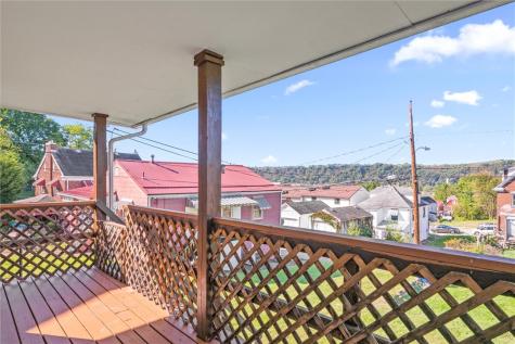 1909 Woodmont Avenue Arnold PA 15068