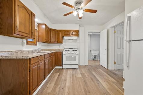 1909 Woodmont Avenue Arnold PA 15068