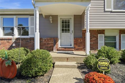 110 Glengarry Drive Moon/crescent Township PA 15108