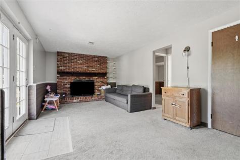 110 Glengarry Drive Moon/crescent Township PA 15108